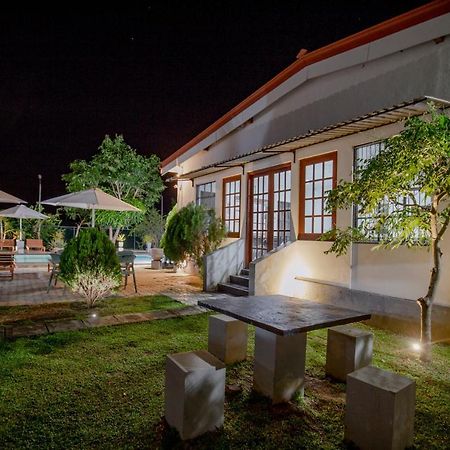 Hotel Le Green Udawalawe Buitenkant foto